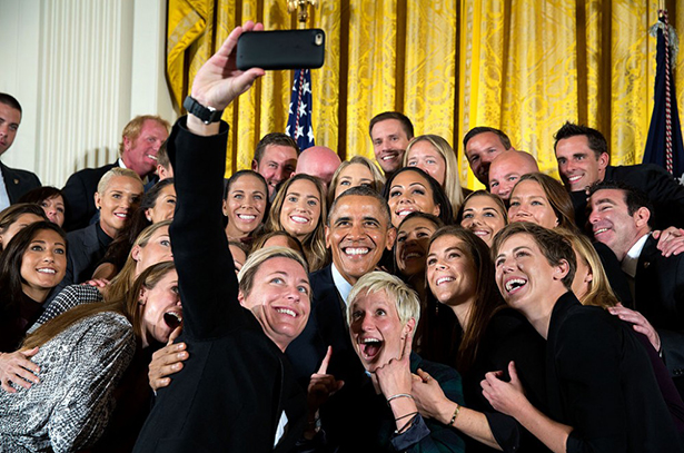 Obama-Millennials selfie